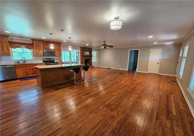 3rd image of 2107 Flat Shoals Rd Sw, Conyers, GA 30094 | MLS# 7763891