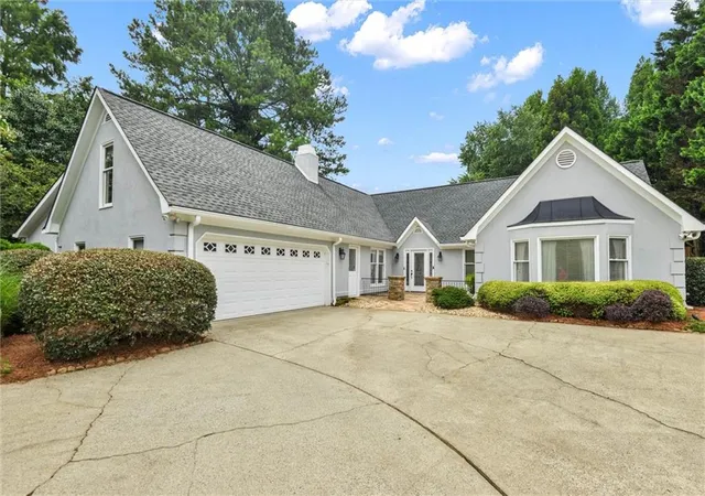 Photo 1 of Sale Pending at 469 Timberlea Lake Dr Se, Marietta, GA 30067 | MLS# 7811933 | Listing updated on 2026-10-17
