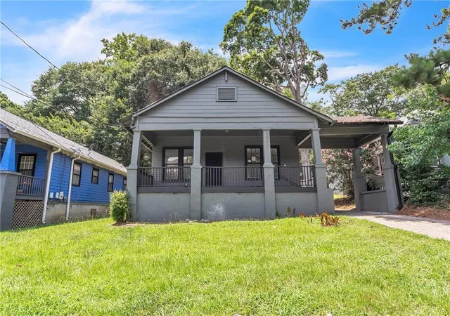 Photo 1 of Single family home for sale at 1053 Metropolitan Pkwy Sw, Atlanta, GA 30310 | MLS# 7802532 | Listing updated on 2026-08-12