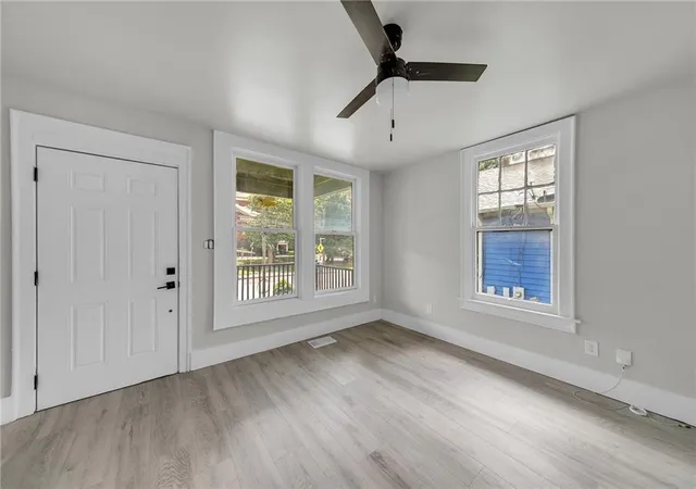 Photo 2 of Single family home for sale at 1053 Metropolitan Pkwy Sw, Atlanta, GA 30310 | MLS# 7802532 | Listing updated on 2026-08-12