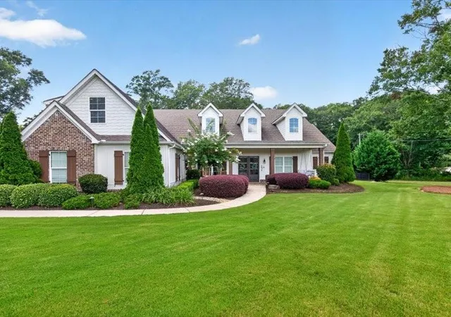 Photo 2 of Single family home for sale at 38 Mattox Rd, Newnan, GA 30263 | MLS# 7828997 | Listing updated on 2026-08-29