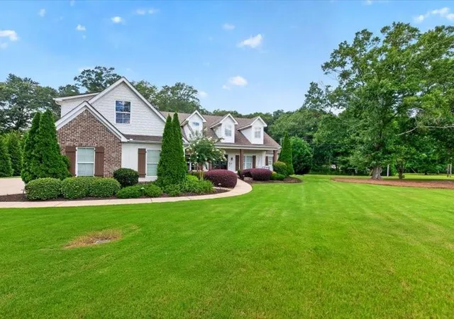 Photo 3 of Single family home for sale at 38 Mattox Rd, Newnan, GA 30263 | MLS# 7828997 | Listing updated on 2026-08-29