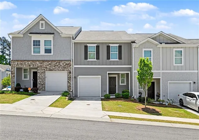 1st image of 3556 Bluebird Ct Sw, Atlanta, GA 30331 | MLS# 7764498