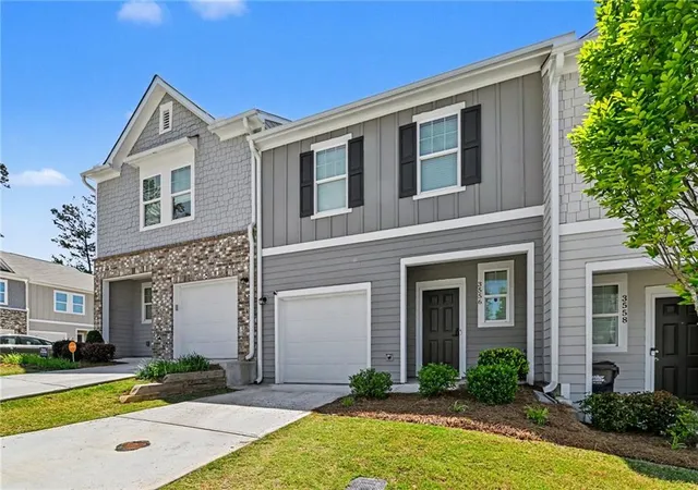 2nd image of 3556 Bluebird Ct Sw, Atlanta, GA 30331 | MLS# 7764498