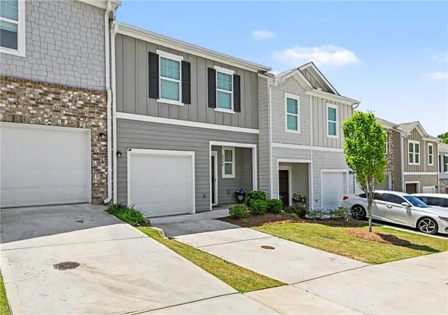3rd image of 3556 Bluebird Ct Sw, Atlanta, GA 30331 | MLS# 7764498