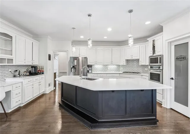 Photo 4 of Single family home for sale at 1091 Fieldstone Trl, Alpharetta, GA 30004 | MLS# 7822176 | Listing updated on 2026-08-30