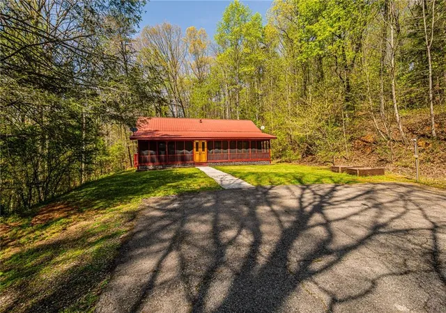 Photo 2 of Sale Pending at 2992 Camp Wahsega Rd, Dahlonega, GA 30533 | MLS# 7749938 | Listing updated on 2026-09-21
