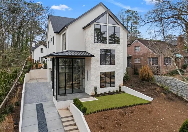Photo 1 of Single family home for sale at 843 Yorkshire Rd, Atlanta, GA 30306 | MLS# 7816922 | Listing updated on 2026-08-24