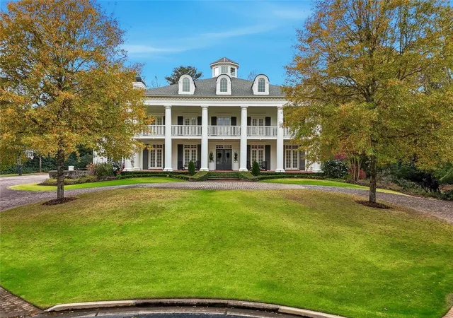 Photo 2 of Single family home for sale at 335 Marshy Pointe, Johns Creek, GA 30097 | MLS# 7683371 | Listing updated on 2026-09-16