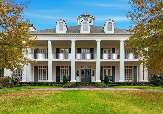 Photo 3 of Single family home for sale at 335 Marshy Pointe, Johns Creek, GA 30097 | MLS# 7683371 | Listing updated on 2026-09-16