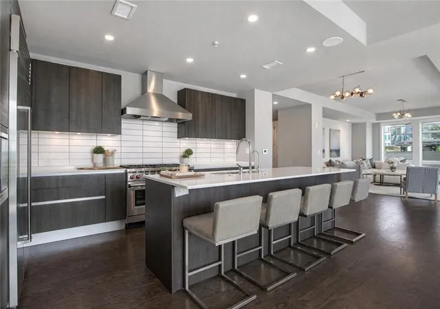3rd image of 867 Peachtree St Ne #702, Atlanta, GA 30308 | MLS# 7795178