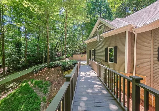 4th image of 3712 Frederica Rd, Berkeley Lake, GA 30096 | MLS# 7774772