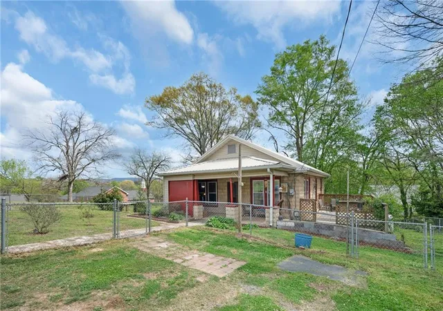 Homes for sale in Summerville, GA | 775 Union St, Summerville, GA 30747 | MLS# 7745411