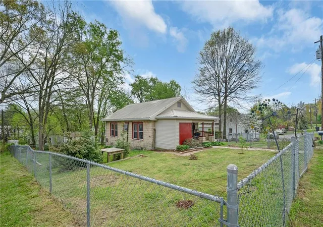 Homes for sale in Summerville, GA | 775 Union St, Summerville, GA 30747 | MLS# 7745411