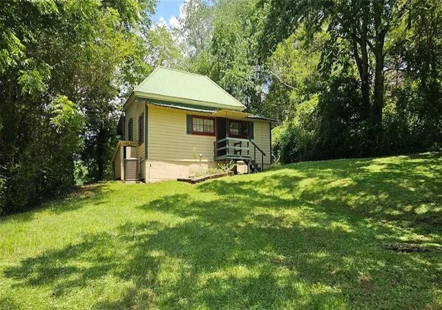 2nd image of 118 E Oak St, Ellijay, GA 30540 | MLS# 7798575