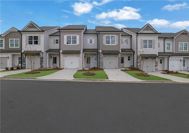 Homes for sale in Ball Ground, GA | 318 Heron St #13, Ball Ground, GA 30107 | MLS# 7790216