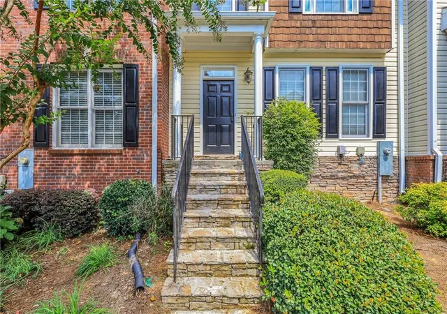 Photo 3 of Townhouse for sale at 2828 Langford Cmns Dr, Norcross, GA 30071 | MLS# 7822841 | Listing updated on 2026-09-15