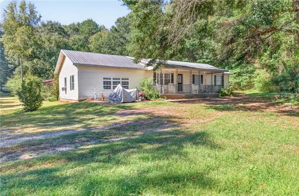 Single family home for sale at 330 W Ridgeway Rd, Maysville, GA 30558 | MLS# 7853869