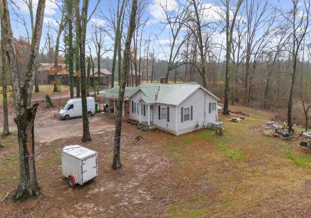 2nd image of 6531 Reinhardt College Pkwy, Waleska, GA 30183 | MLS# 7729907