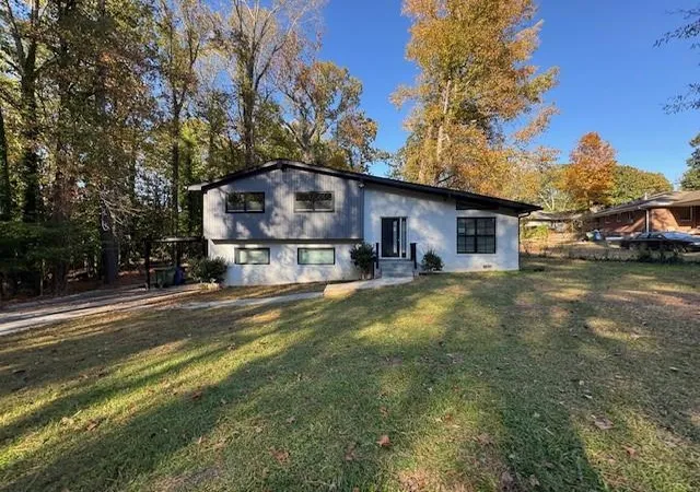2nd image of 2045 Pine Oak Dr Sw, Atlanta, GA 30310 | MLS# 7677614
