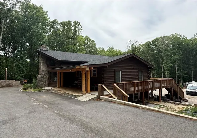 3rd image of 2426 E Maddox Rd, Buford, GA 30519 | MLS# 7767971