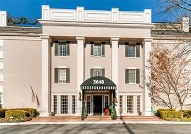 Condominium at 3648 Peachtree Rd Ne #1-B, Atlanta, GA 30319 | MLS# 5988023 |  | Sold on 2018-06-04