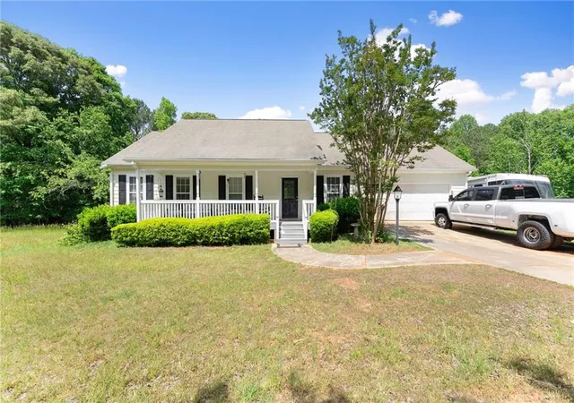 3rd image of 5137 Strickland Rd, Gainesville, GA 30507 | MLS# 7766460