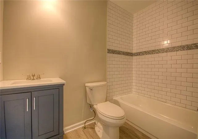 Photo 4 of Single family home for sale at 3043 Saddle Crk Dr, Gainesville, GA 30507 | MLS# 7768890 | Listing updated on 2026-08-25