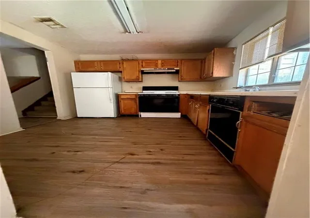 Photo 3 of Single family home for sale at 6495 Emerald Pointe Cir, Atlanta, GA 30349 | MLS# 7820723 | Listing updated on 2026-09-11