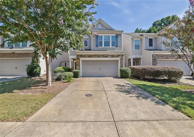 Photo 1 of Sale Pending at 6155 Crested Moss Dr, Alpharetta, GA 30004 | MLS# 7825038 | Listing updated on 2026-09-06