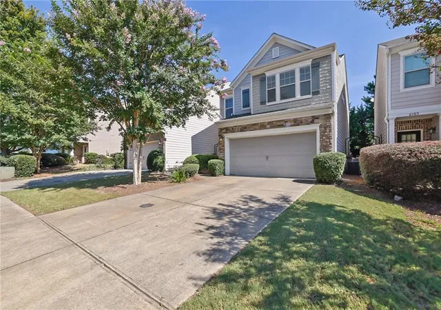 Photo 2 of Sale Pending at 6155 Crested Moss Dr, Alpharetta, GA 30004 | MLS# 7825038 | Listing updated on 2026-09-06