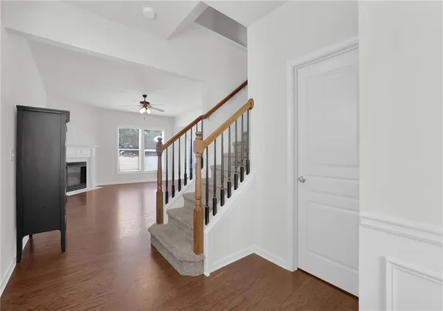 Photo 3 of Sale Pending at 6155 Crested Moss Dr, Alpharetta, GA 30004 | MLS# 7825038 | Listing updated on 2026-09-06