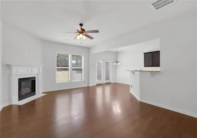 Photo 4 of Sale Pending at 6155 Crested Moss Dr, Alpharetta, GA 30004 | MLS# 7825038 | Listing updated on 2026-09-06