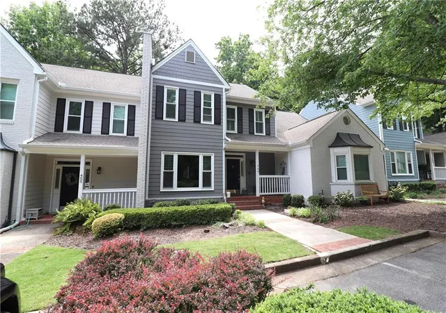 Homes for sale in Marietta, GA | 404 Bridle Path, Marietta, GA 30068 | MLS# 7774755