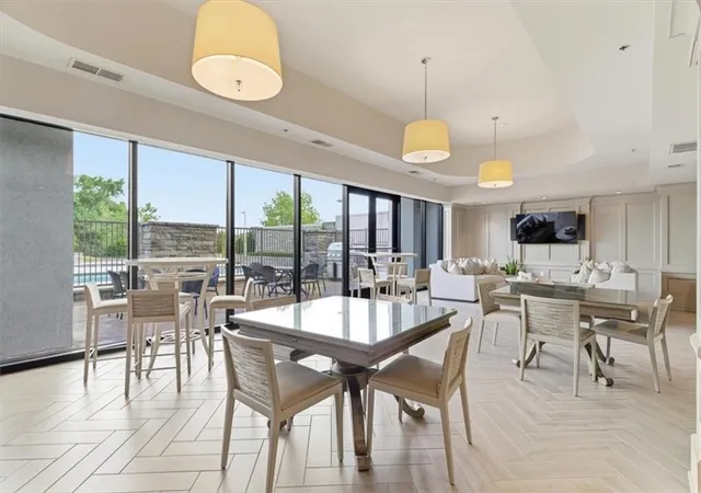 2nd image of 2255 Peachtree Rd Ne, Atlanta, GA 30309