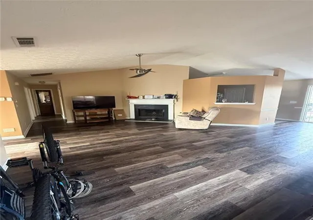 image of 10600 Pine Forest Ln, Jonesboro, GA 30238 | MLS# 7727073