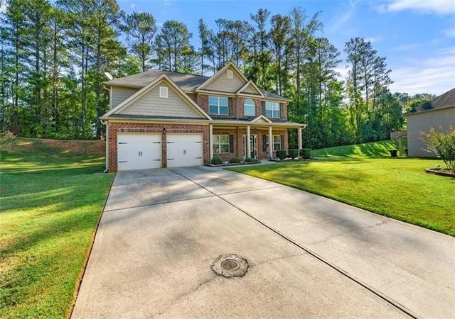 Photo 2 of Single family home for sale at 2503 Ginger Leaf Dr, Conyers, GA 30013 | MLS# 7828880 | Listing updated on 2026-09-10