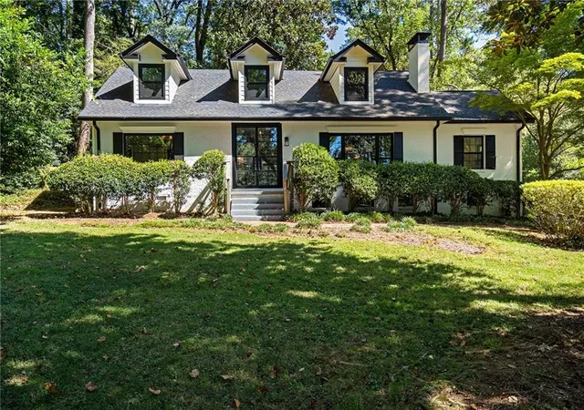 Photo 1 of Single family home for sale at 1559 Peachtree Battle Ave Nw, Atlanta, GA 30327 | MLS# 7847361 | Listing updated on 2026-10-25