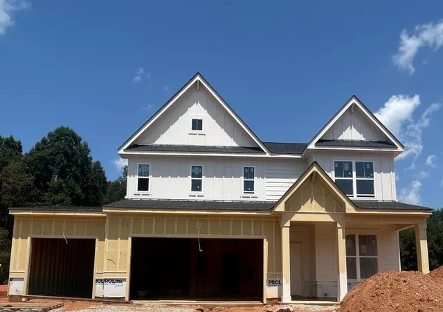 1st image of 354 Flying Eagle Dr, Commerce, GA 30529 | MLS# 7790637