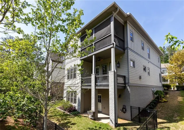 1st image of 35 Mcevoy Ln, Decatur, GA 30030 | MLS# 7821972