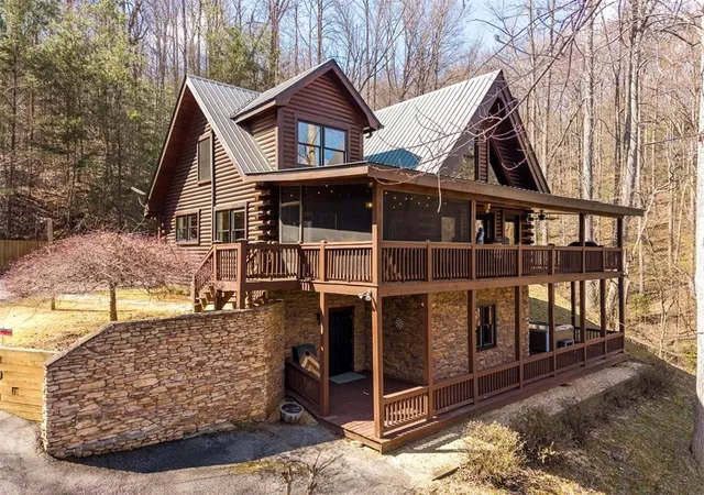 Photo 1 of Single family home for sale at 91 Whispering Lake Way, Blue Ridge, GA 30513 | MLS# 7734698 | Listing updated on 2026-08-31
