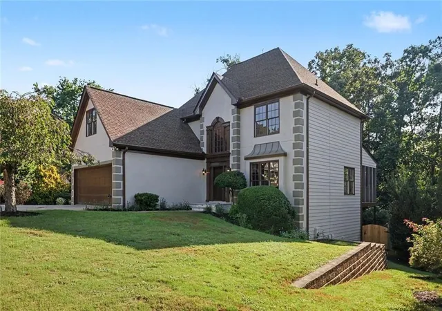 Photo 4 of Single family home for sale at 900 Secret Cvs Dr, Sugar Hill, GA 30518 | MLS# 7801298 | Listing updated on 2026-08-30