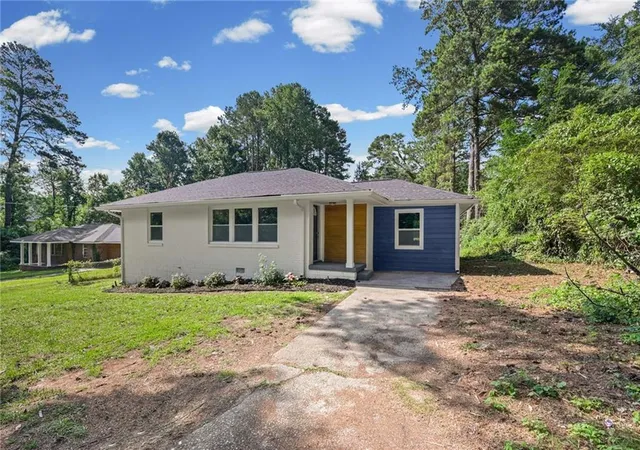 Photo 3 of Single family home for sale at 3253 Mcafee Rd, Decatur, GA 30032 | MLS# 7803301 | Listing updated on 2026-09-01