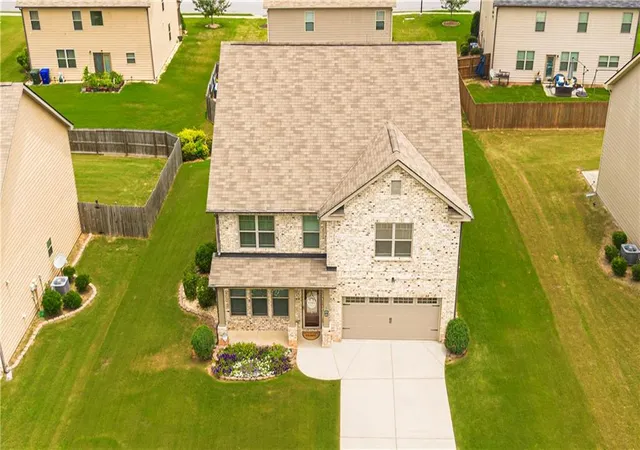 2nd image of 1210 Brookstone Cir, Conyers, GA 30012 | MLS# 7798213