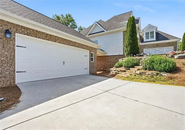 3rd image of 2808 Rosebud Rd, Loganville, GA 30052 | MLS# 7782958