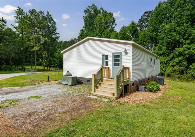 Homes for sale in Palmetto, GA | 1361 Tommy Lee Cook Rd, Palmetto, GA 30268 | MLS# 7792443
