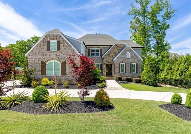 Homes for sale in Braselton, GA | 2082 Covered Bridge Dr, Braselton, GA 30517 | MLS# 7764771
