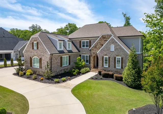 Homes for sale in Braselton, GA | 2082 Covered Bridge Dr, Braselton, GA 30517 | MLS# 7764771