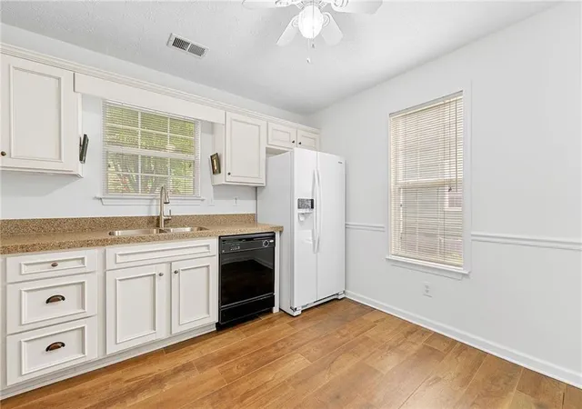 Photo 4 of Townhouse for sale at 3040 Majestic Park Ct, Duluth, GA 30096 | MLS# 7826109 | Listing updated on 2026-08-25