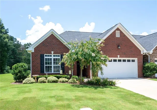 1st image of 121 Freedoms Wy, Calhoun, GA 30701 | MLS# 7807645
